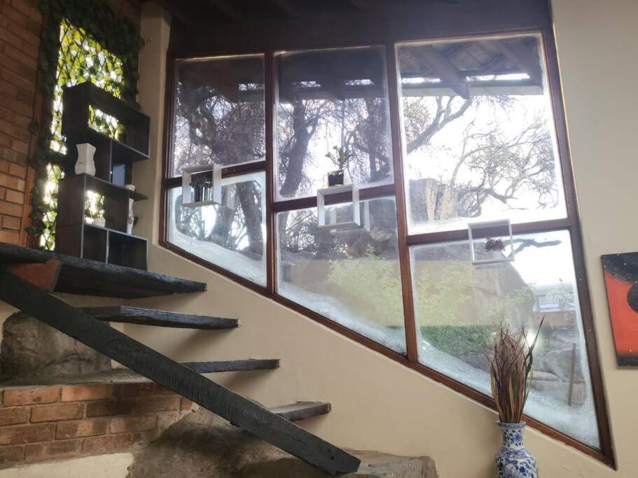 Albatrossways Lodge Sandton Esterno foto